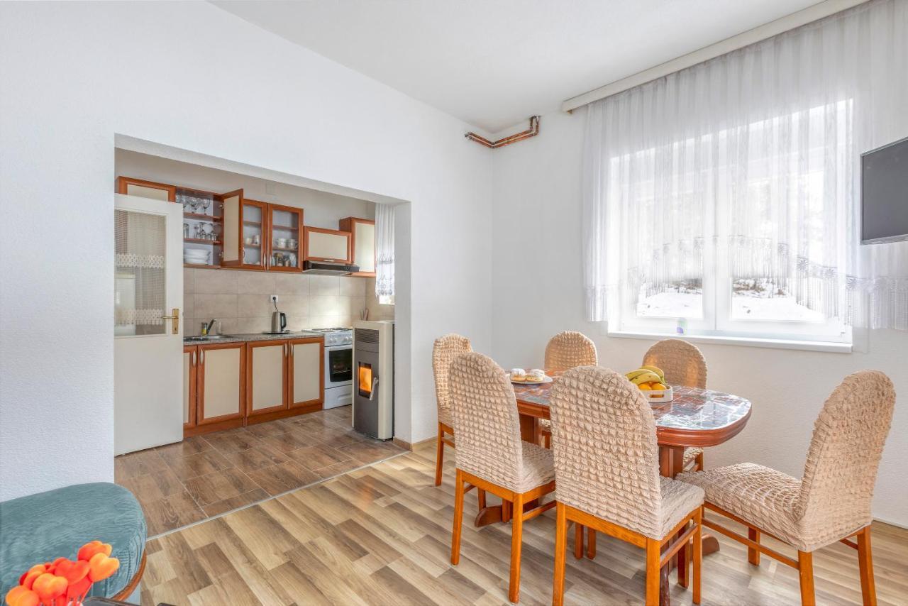 Apartman Vedro Polje Gospic Bagian luar foto