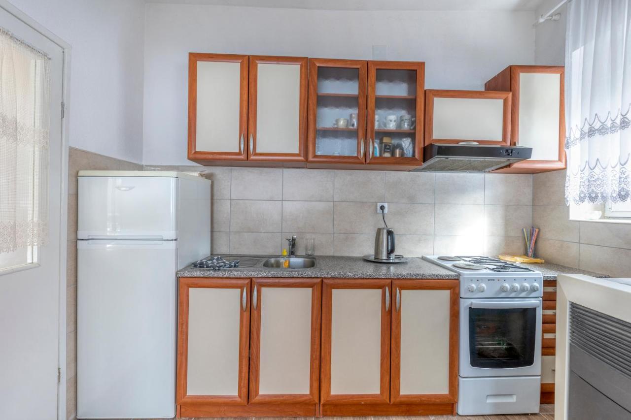 Apartman Vedro Polje Gospic Bagian luar foto