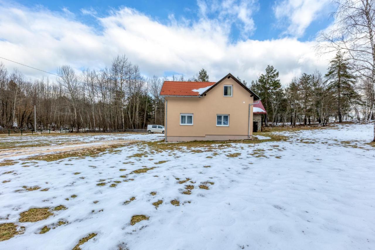 Apartman Vedro Polje Gospic Bagian luar foto